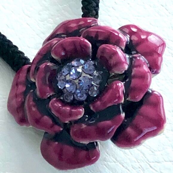 RHINESTONE AND METAL FLOWERED ELASTIC PONYTAIL HOLDER - Picture 2 of 12